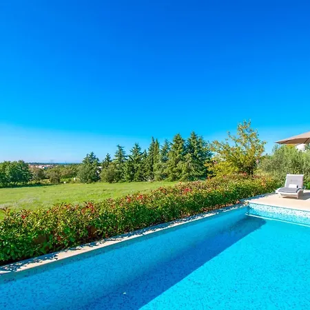 Beautiful Stone House In Porec Villa *