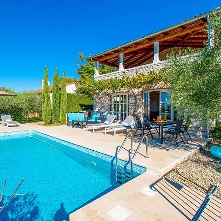 Villa Beautiful Stone House In Porec Kukci