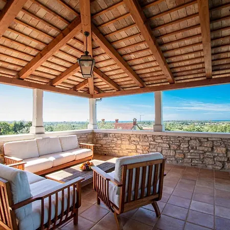 Villa Beautiful Stone House In Porec