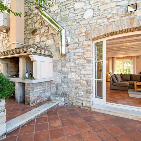 Beautiful Stone House In Porec Kukci