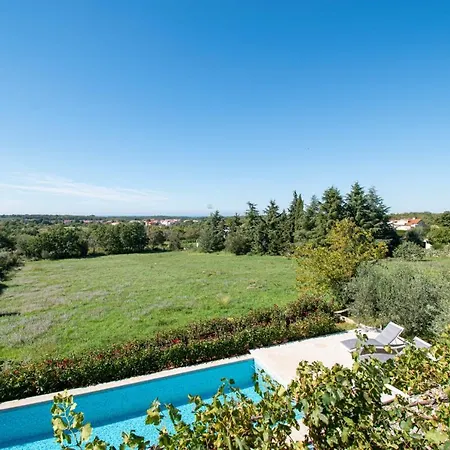 Beautiful Stone House In Porec Kukci