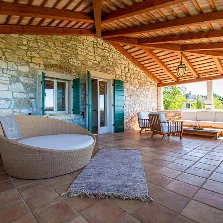 Beautiful Stone House In Porec Villa